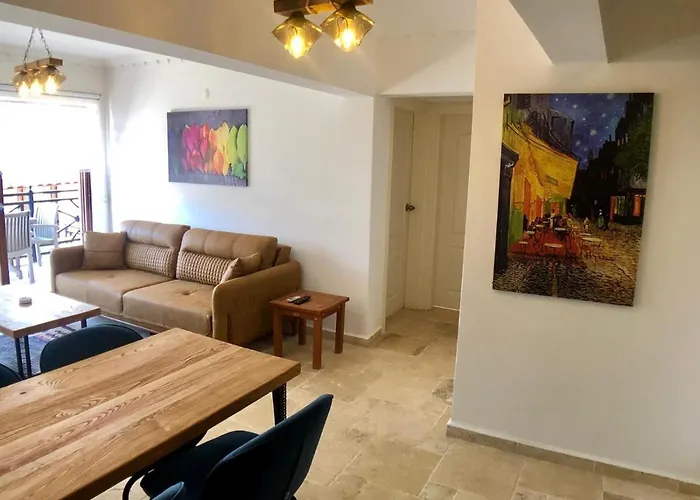 Apartment Amazing 2 Bedroom Penthouse!